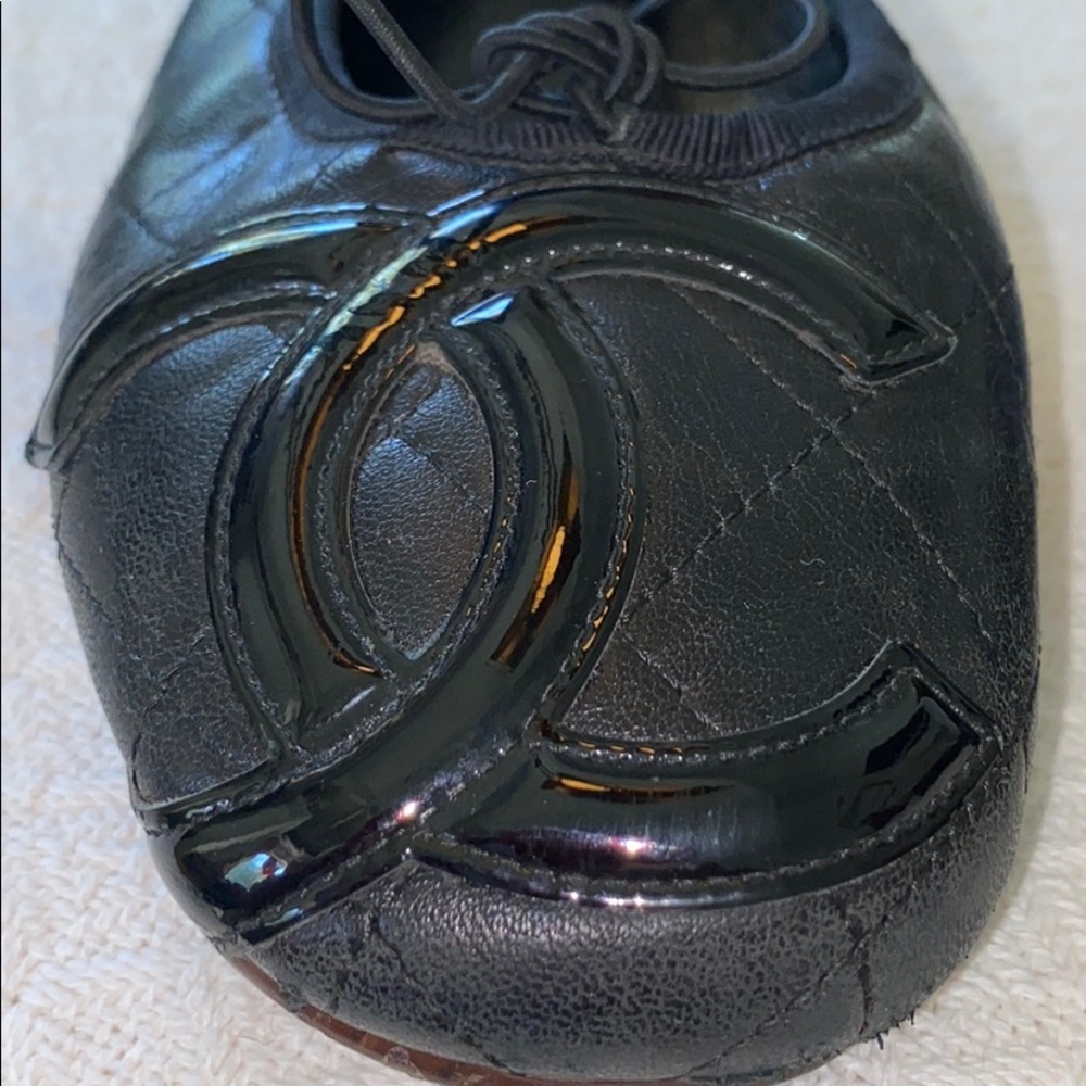 CHANEL Black Quilted Leather Cambon Ballet Flats - Picture 2 of 6